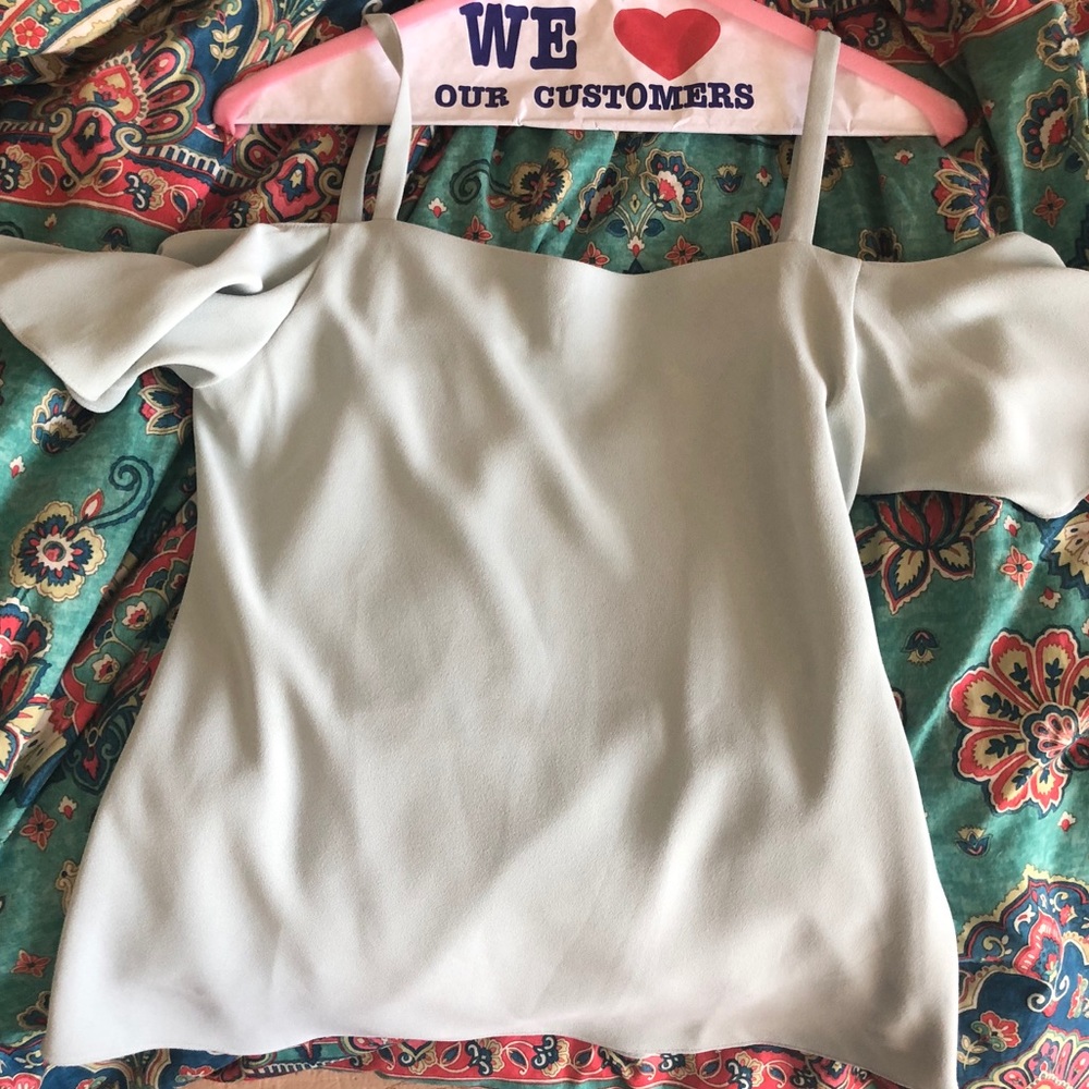 💫Ann Taylor Mint Green off the shoulder top💫